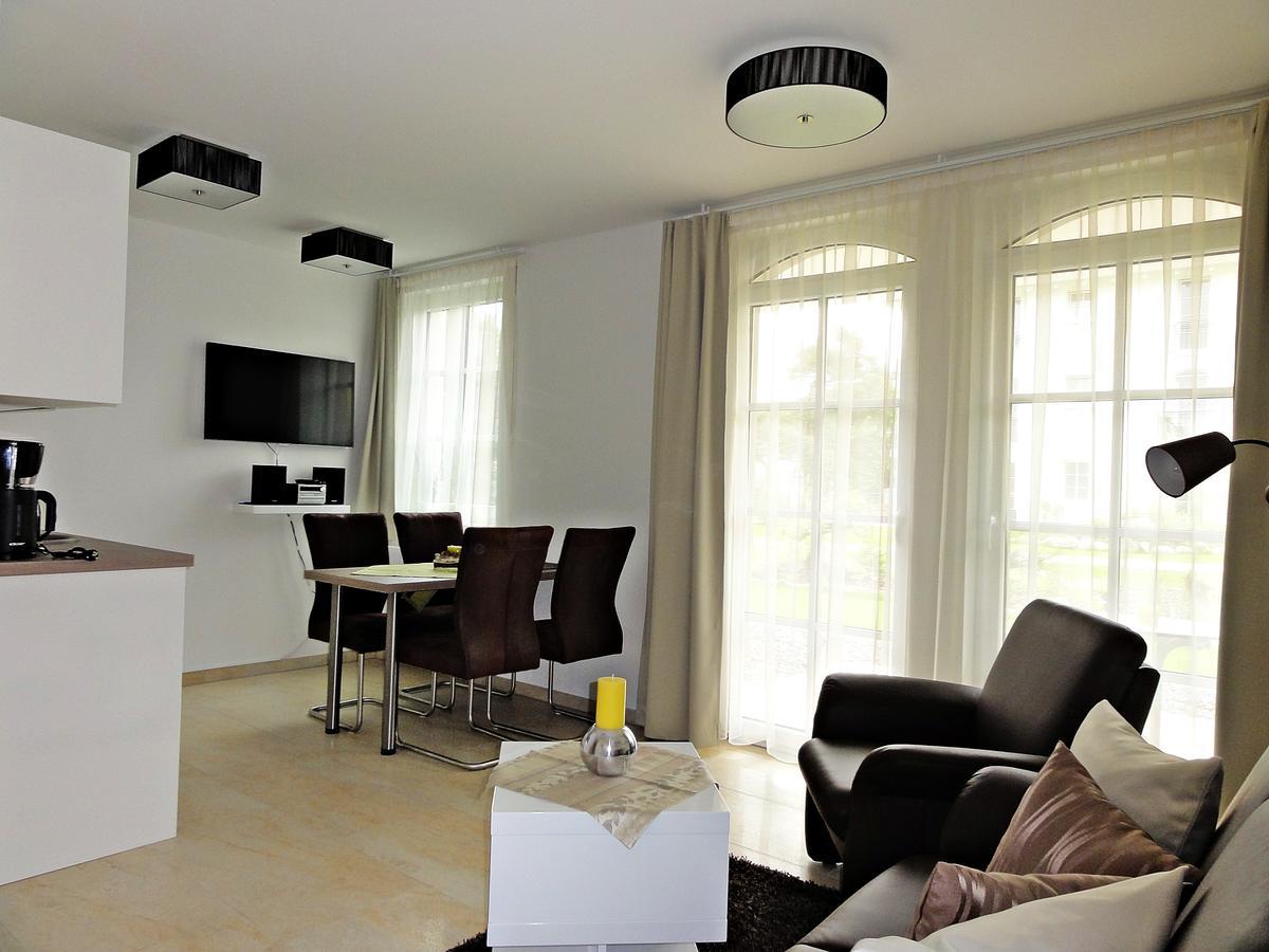 3 Zimmer Ferienwohnung Haus Meeresblick Mit Meerblick A005 Mit Suedterrasse Und Strandkorb Baabe Esterno foto